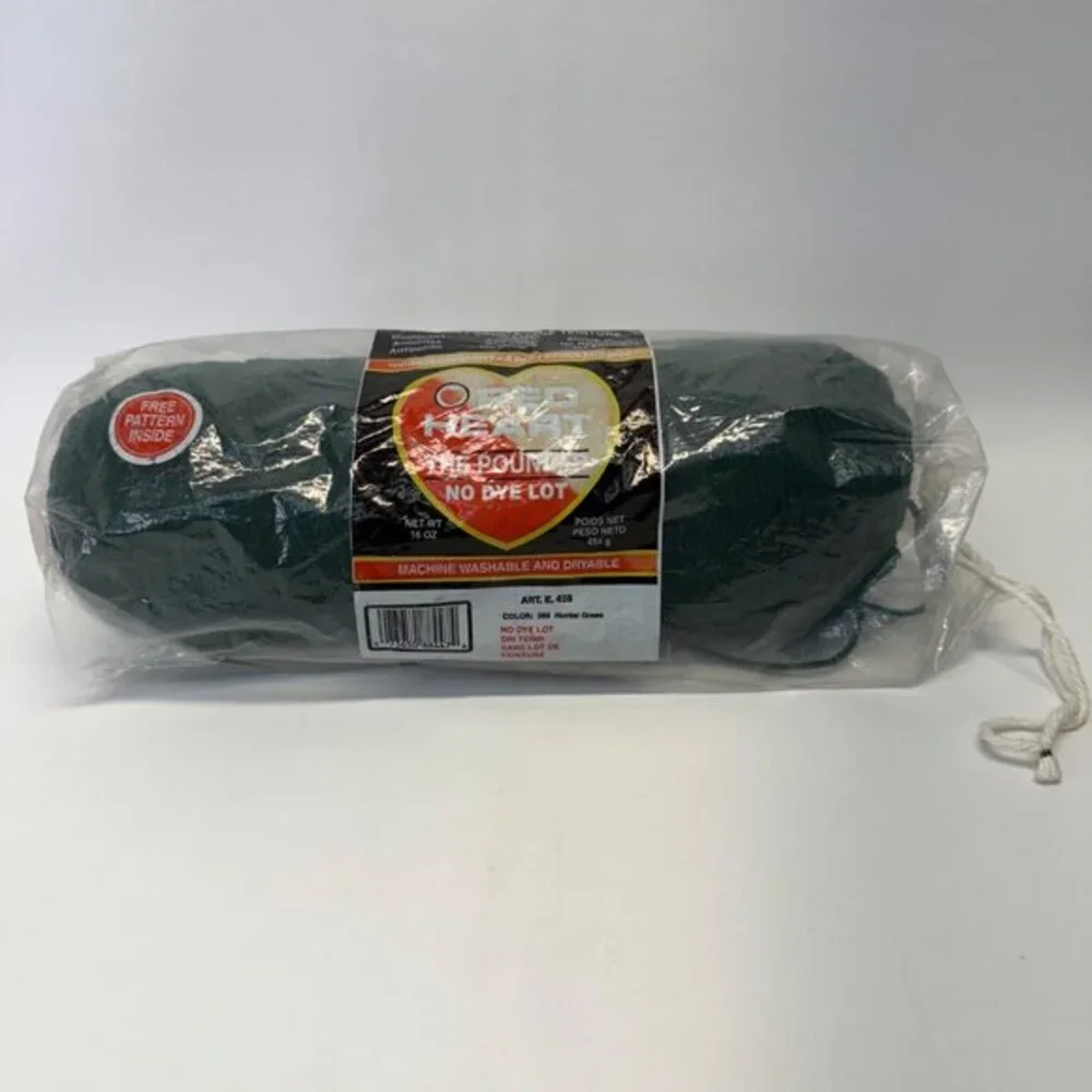 Red Heart The‎ Pounder Acrylic Yarn 389 Hunter Green No Dye Lot 16 oz